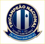 fc porto emblema tricampeão nacional_2013.jpg