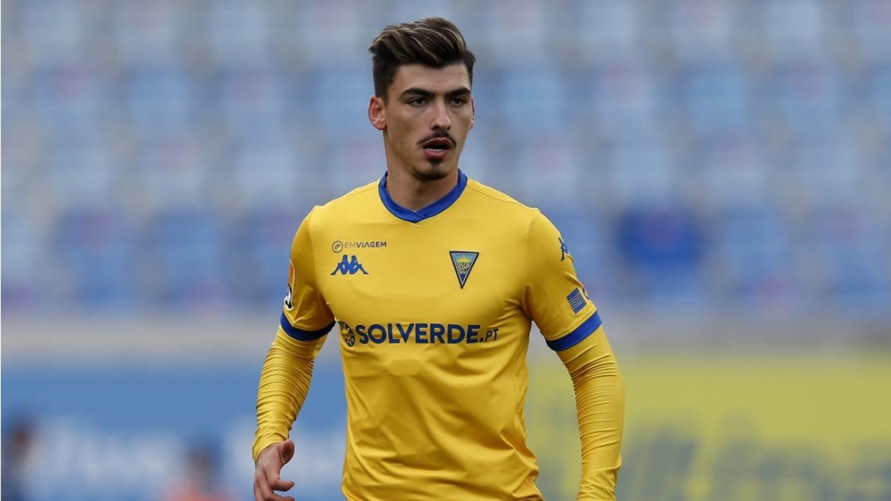 André Franco para a vaga de Fábio Vieira Portal dos Dragões