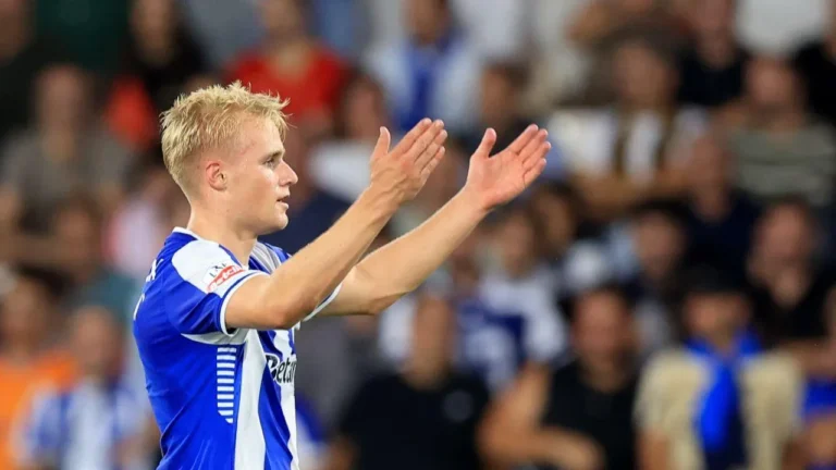 FC Porto com dois médios no topo de médios mais valorizados fora das cinco grandes ligas