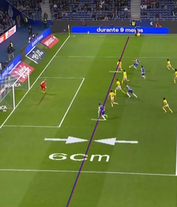 Pietuszewski iguala golo mais rápido da história do FC Porto e faz o resultado ao intervalo (1-0)