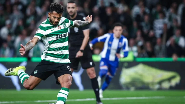 As queixas do FC Porto no Clássico: Amarelo a Alberto mal dado, Agressão de Suárez e gestos impróprios, Falta sobre Pepê antes do penalty