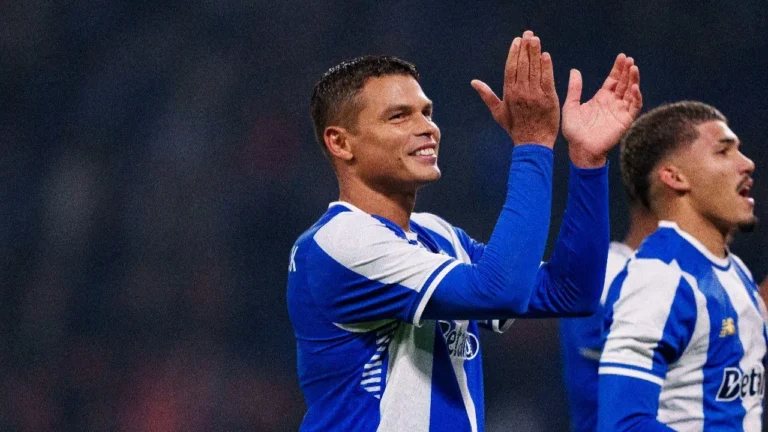 FC Porto: Thiago Silva é o jogador mais velho a estrear-se na Liga Europa