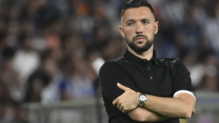 Farioli elogia Mourinho: "Admiro-o como treinador e como pessoa"