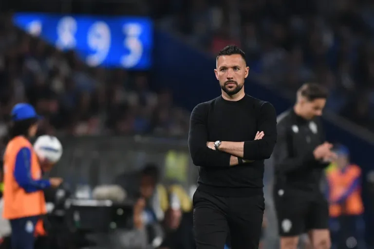 Farioli: "Sporting? É uma longa sequência de eventos, quase dava para uma série da Netflix"