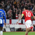 Gibbs-White: "Tivemos sorte com a expulsão do Bednarek"