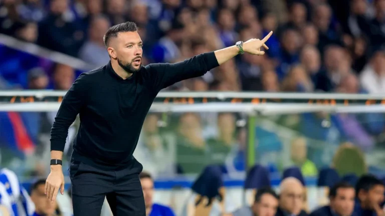 Ingleses apontam Francesco Farioli como candidato forte ao Chelsea, mas italiano está bem seguro no Dragão