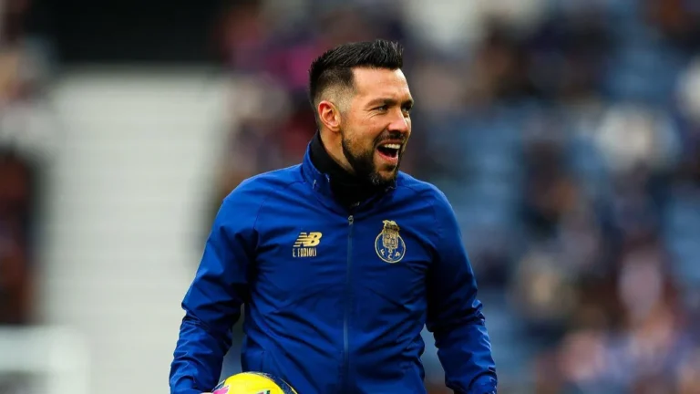 Farioli chamou três jovens para último treino antes do Nottingham