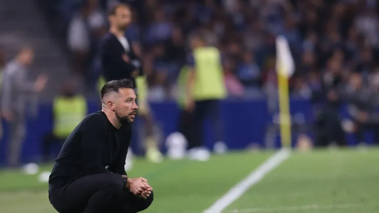 Farioli: "Tenho de ser honesto, jogámos abaixo do nosso padrão e não merecíamos a vitória"