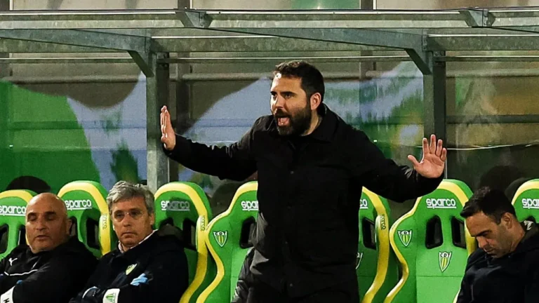 Gonçalo Feio: "FC Porto? Vamos competir a acreditar nas armas que temos"