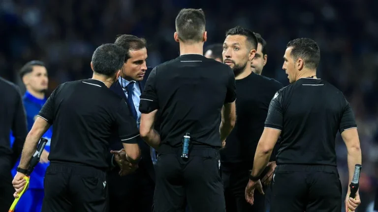 Francesco Farioli: “Não podemos ir sempre por aí, mas a meia-final devia ser com Santa Clara ou AVS”