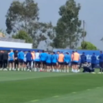 Boa disposição e união no arranque do treino do FC Porto sob comando de Farioli