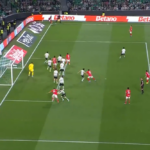 Penalty por assinalar a favor ao Santa Clara aos 93 minutos. Em Braga marcou-se penalty contra o FC Porto por muito menos