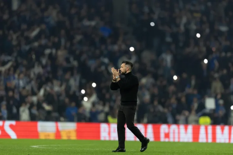 Farioli: "O estádio 'explodiu'. Claro que fiquei emocionado..."