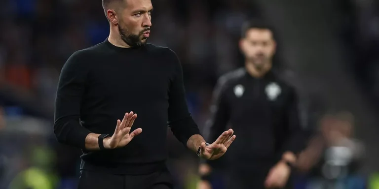 Francesco Farioli viu bem o que todos viram: "O Sporting teve que usar todos os truques possíveis para travar uma equipa como a nossa"