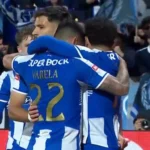 FC Porto entra à Dragão e vence ao intervalo o Estoril por 2-0