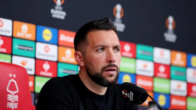 Farioli revela o que disse a Bednarek a avisa: "O que fizemos não chega"