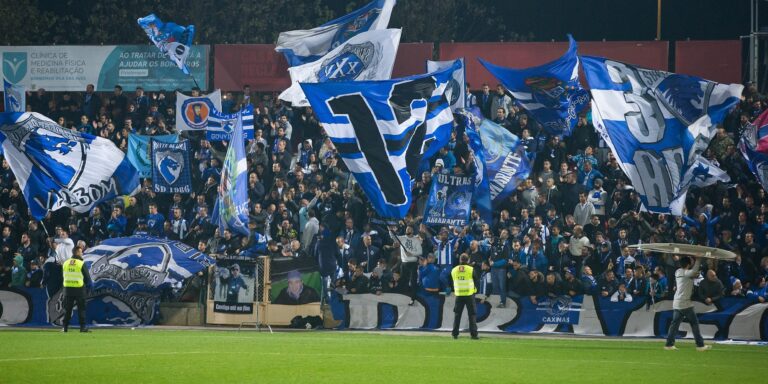 Bilhetes para o jogo frente ao AVS à venda online