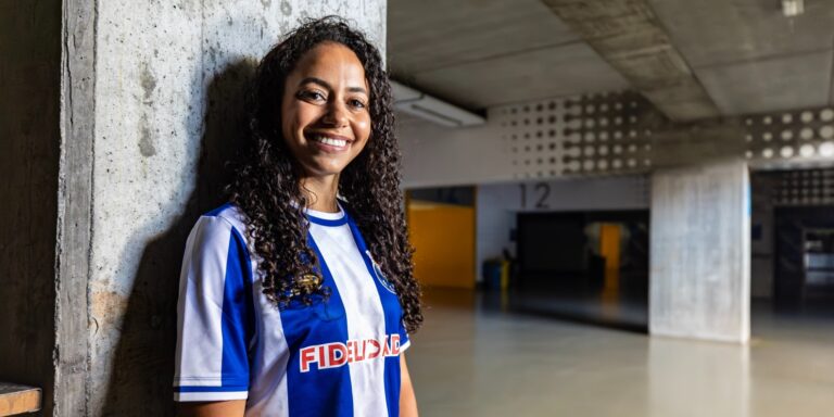 Lily Bryant renova contrato: "Jogar no FC Porto mudou a minha vida para melhor"