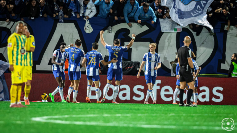 Mais uma estreia na equipa principal que o FC Porto prepara no último jogo da época