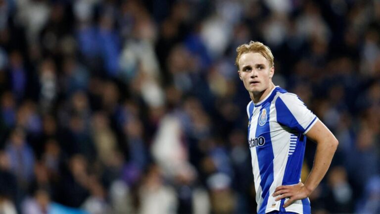 Arsenal, Liverpool e Newcastle seguem Froholdt, mas FC Porto quer segurá-lo
