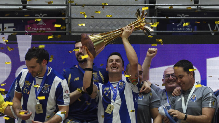 Informação sobre os bilhetes para o UD Oliveirense-FC Porto