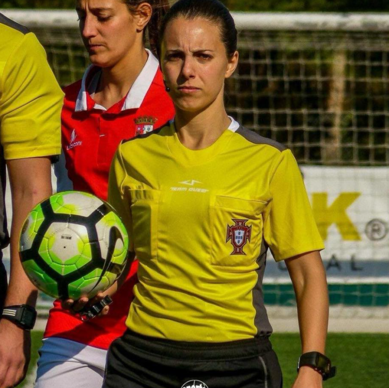 Teresa Oliveira apita final da Taça feminina entre Benfica e FC Porto