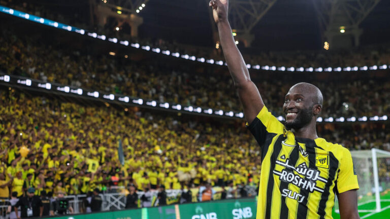 Danilo Pereira: "Acompanho sempre o meu FC Porto e o André Villas-Boas está a fazer um grande trabalho"