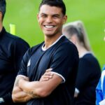 Thiago Silva tira o curso de treinador: "O futebol nunca pára de ensinar"