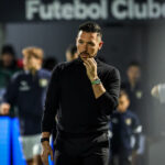Farioli sobre futuro de 4 jogadores: "Toda a avaliação será feita a partir de segunda-feira"