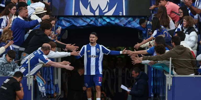 Borja Sainz em dia de festa do FC Porto: "Esta família merece o melhor"