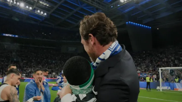 FC Porto sagra-se campeão e Zaidu pega André Villas-Boas ao colo