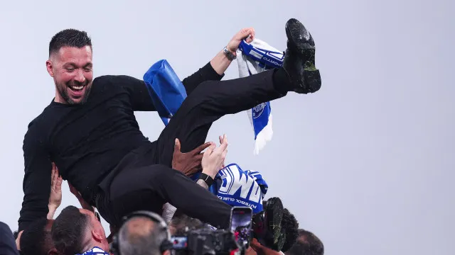 Farioli não esquece Ajax e revela "3 minutos" decisivos com Villas-Boas