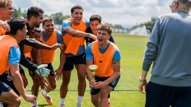 Competição no treino do FC Porto teve capitães e um troféu de vencedor