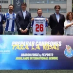 FC Porto abre escolinha no México e tem Layún como embaixador