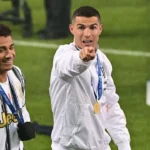 Danilo recorda convivência com Ronaldo: "Ele vive para o futebol e puxa por ti"